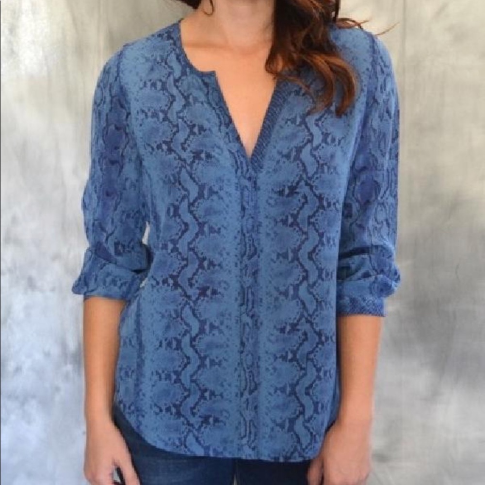 Joke blue snakeskin print work top/blouse